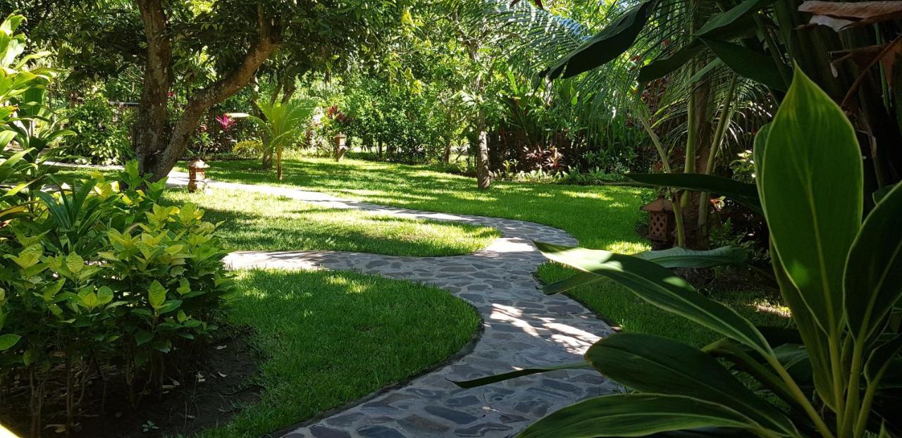 Mango Tree Inn Pemuteran Zewnętrze zdjęcie